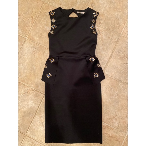 Dress - Picture 6 of 6